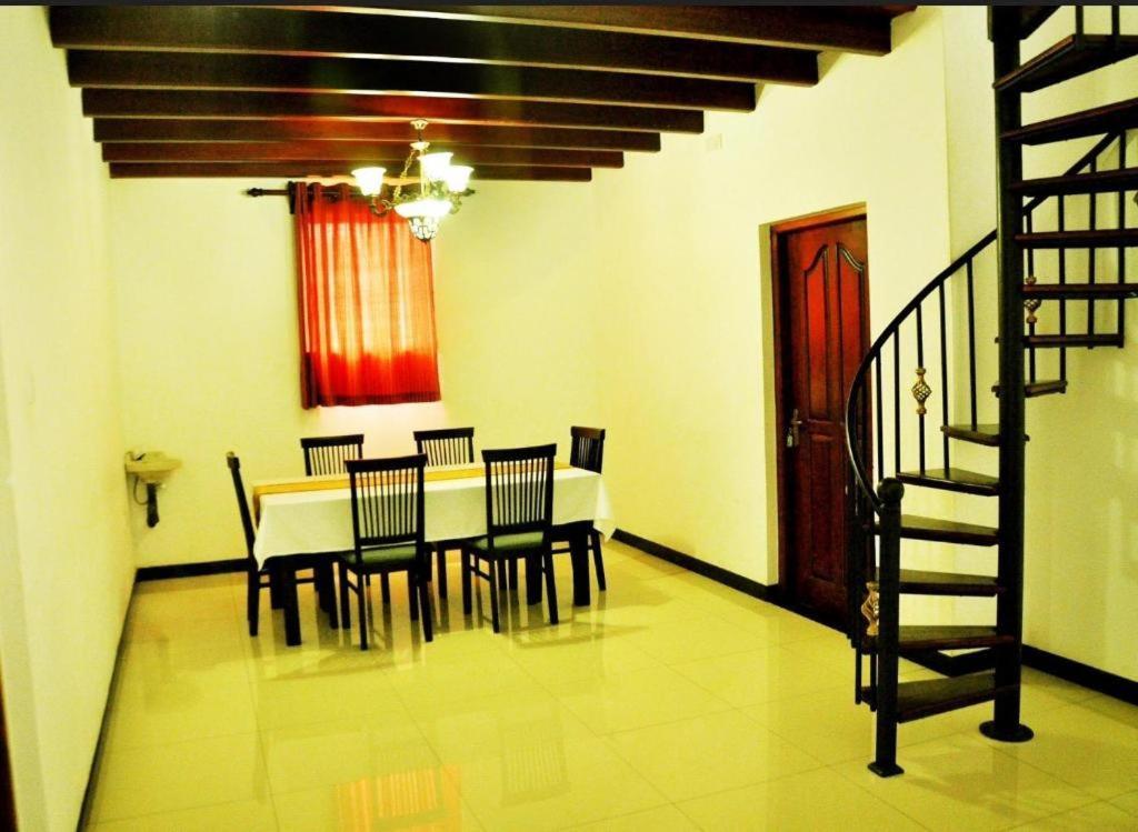 Inroma Holiday Resort Nuwara Eliya Ngoại thất bức ảnh